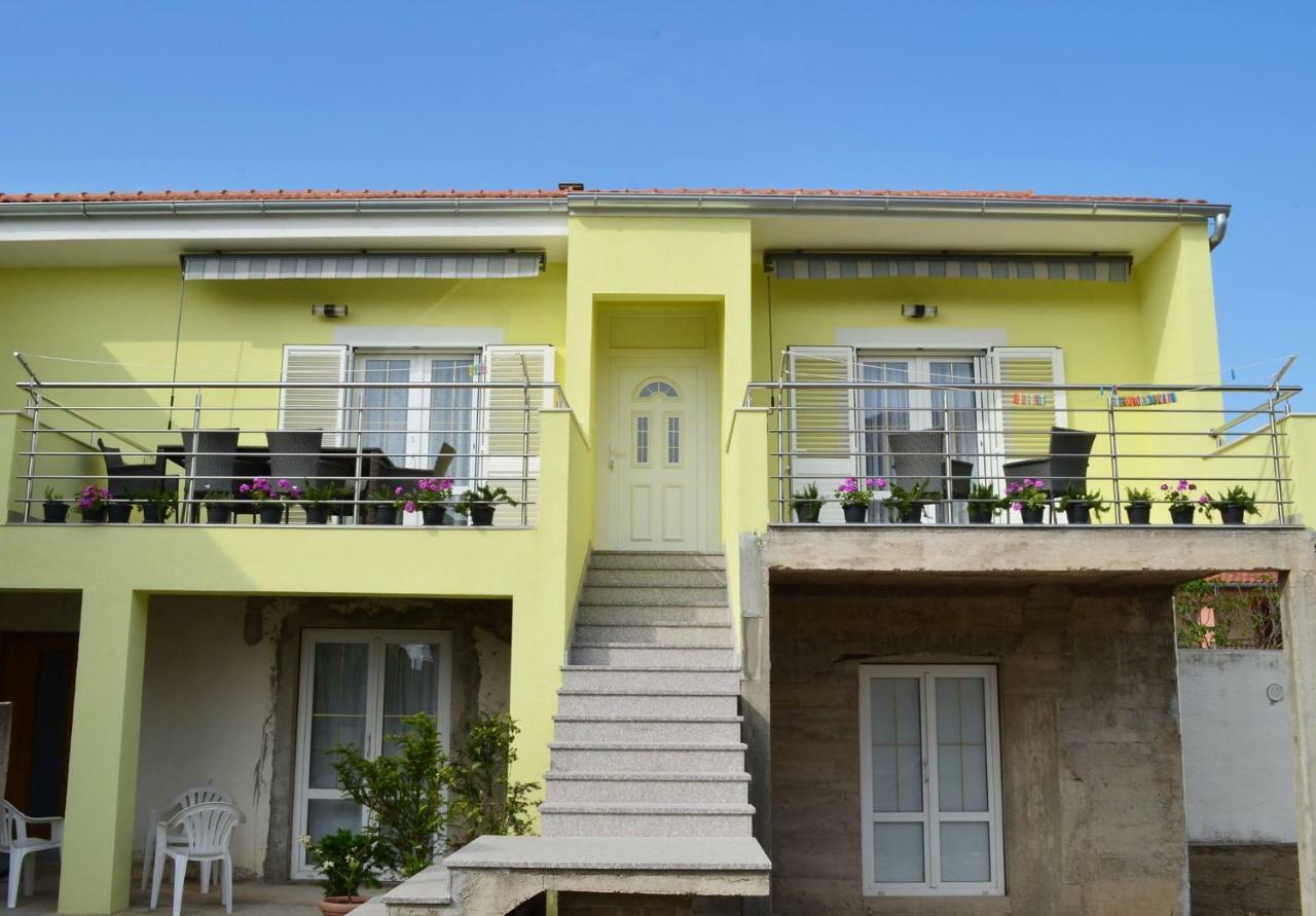 Apartman Rosa Пировац Екстериор снимка